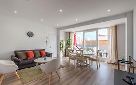 Spacious Penthouse With Private Terrace
